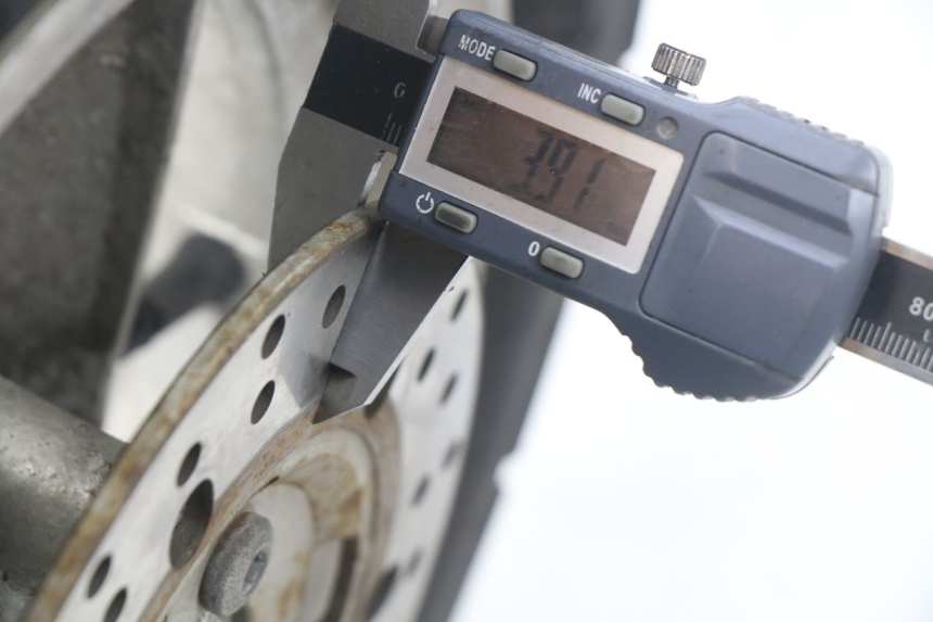 photo de OBRĘCZ PRZEDNIA SACHS FY125T FY T 125 (2007 - 2011) - Szczegół części