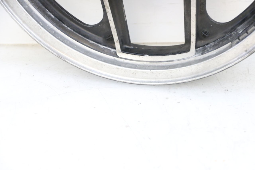 photo de OBRĘCZ PRZEDNIA KAWASAKI GPZ RX 1000 (1986 - 1988) - Widok z bliska