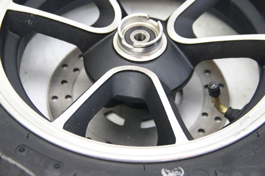 photo de OBRĘCZ PRZEDNIA JM MOTORS GT LINE 4T 50 (2021 - 2023) - Punkty mocowania