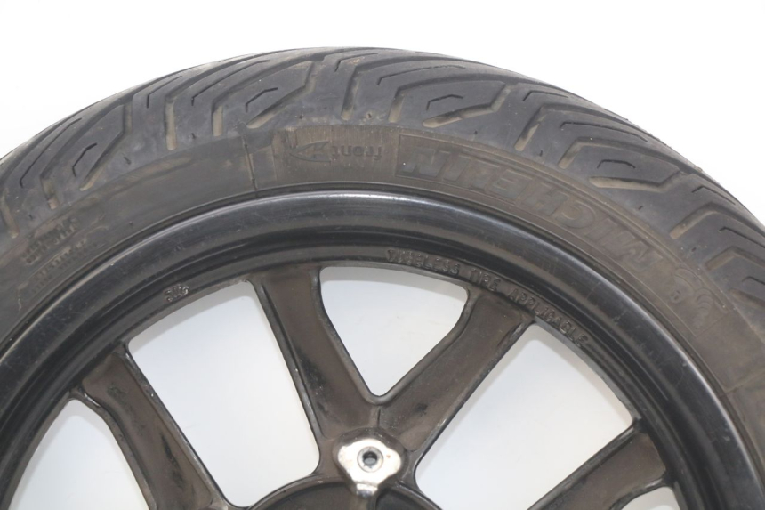 photo de OBRĘCZ PRZEDNIA SYM GTS EFI 125 (2012 - 2016) - Widok z bliska