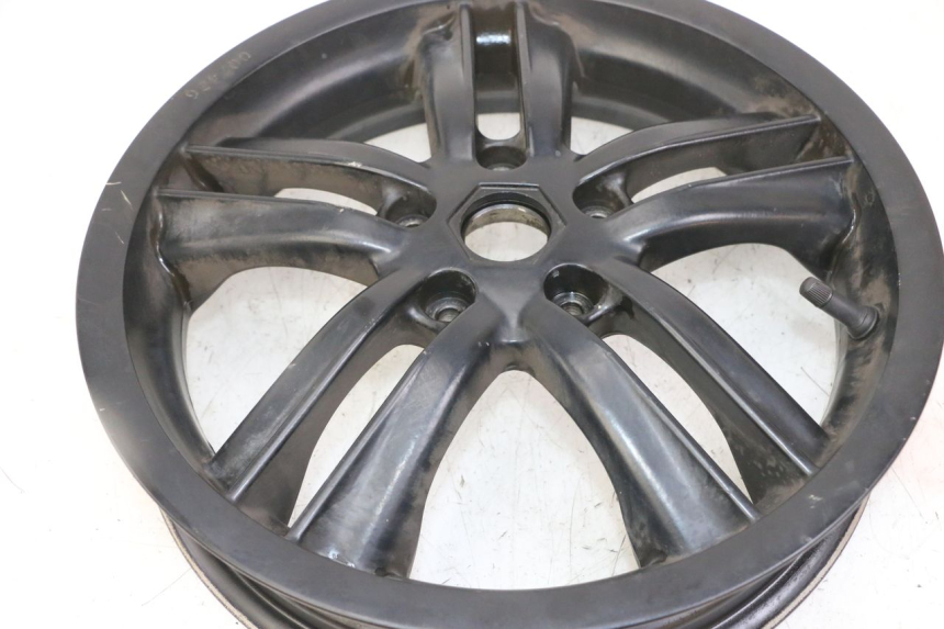 photo de OBRĘCZ PRZEDNIA PIAGGIO IE MP3 YOURBAN 300 (2011 - 2016) - Widok z bliska