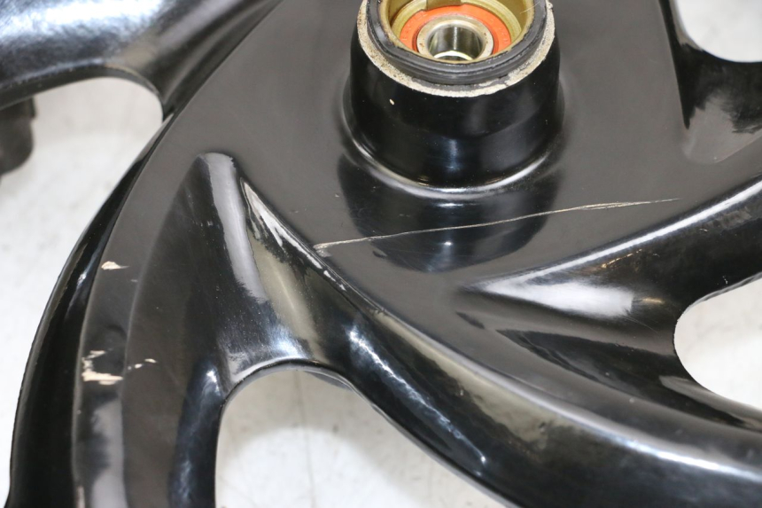 photo de OBRĘCZ PRZEDNIA SYM JOYRIDE EVO 125 (2009 - 2016) - Zbliżenie techniczne