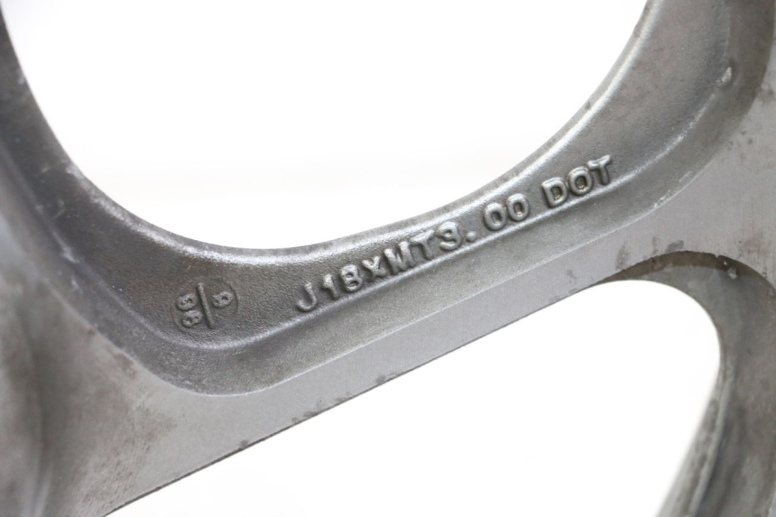 photo de OBRĘCZ PRZEDNIA KAWASAKI GTR 1000 (1994 - 2004) - Szczegół części