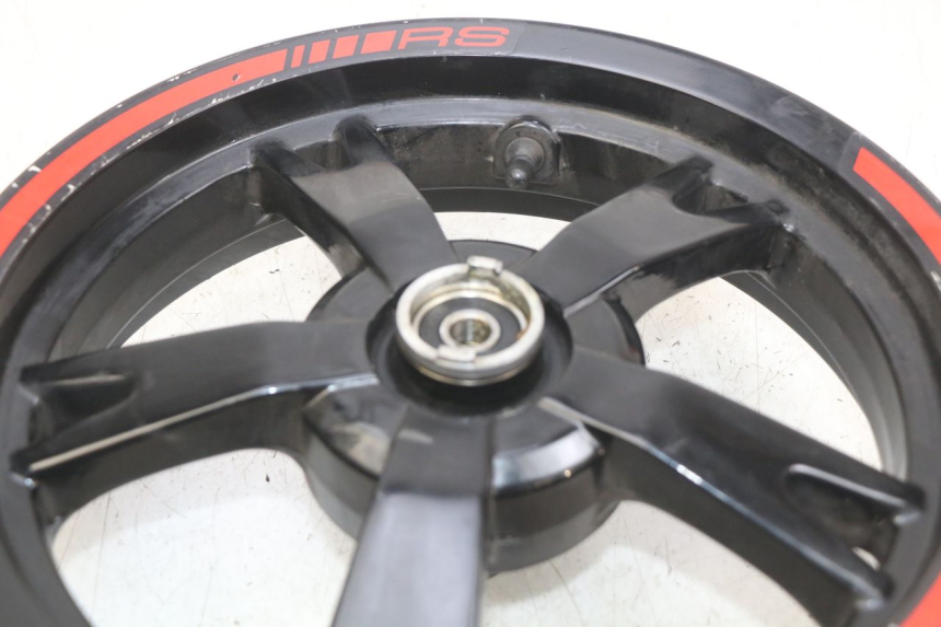 photo de OBRĘCZ PRZEDNIA PEUGEOT KISBEE 2T 50 (2010 - 2017) - Szczegóły charakterystyczne