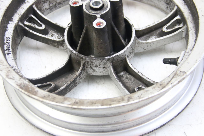 photo de OBRĘCZ PRZEDNIA PEUGEOT KISBEE 2T 50 (2010 - 2017) - Zoom stanu zużycia