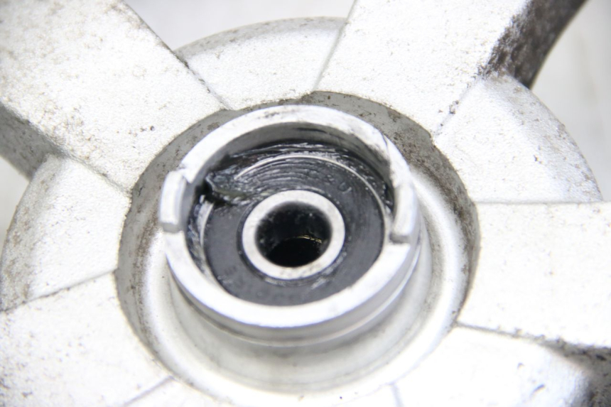 photo de OBRĘCZ PRZEDNIA PEUGEOT KISBEE 2T 50 (2010 - 2017) - Punkty mocowania