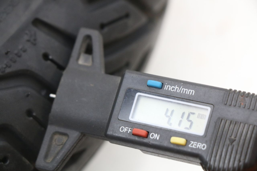 photo de OBRĘCZ PRZEDNIA PEUGEOT KISBEE 4T 50 (2018 - 2022) - Zbliżenie komponentów