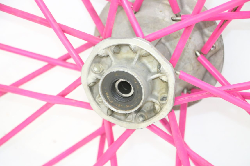 photo de OBRĘCZ PRZEDNIA KAWASAKI KX 85 (2014 - 2021) - Szczegóły charakterystyczne