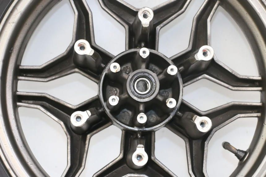 photo de OBRĘCZ PRZEDNIA KYMCO X-TOWN XTOWN 125 (2016 - 2021) - Zbliżenie komponentów