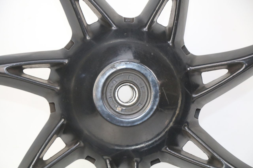 photo de OBRĘCZ PRZEDNIA PIAGGIO LIBERTY IGET S 125 (2016 - 2020) - Zbliżenie techniczne