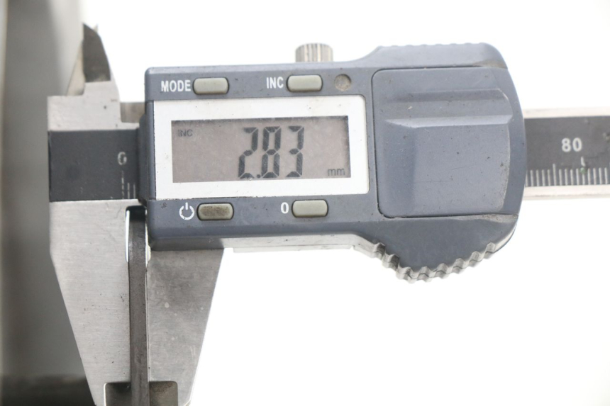 photo de OBRĘCZ PRZEDNIA PEUGEOT LUDIX 50 (2005 - 2007) - Szczegół części