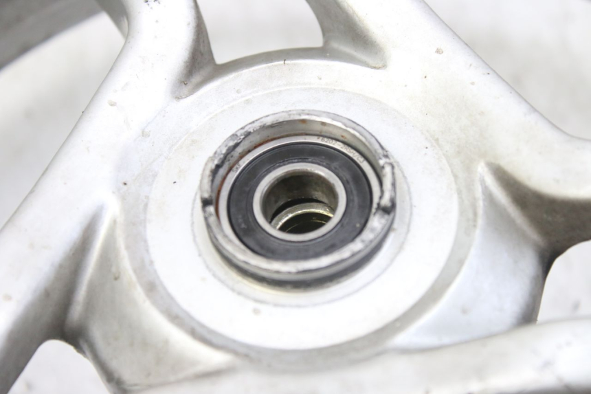 photo de OBRĘCZ PRZEDNIA PEUGEOT LUDIX 50 (2008 - 2017) - Punkty mocowania