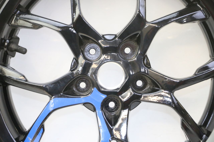 photo de OBRĘCZ PRZEDNIA PIAGGIO MP3 HPE 310 (2024 - 2025) - Alternatywny kąt