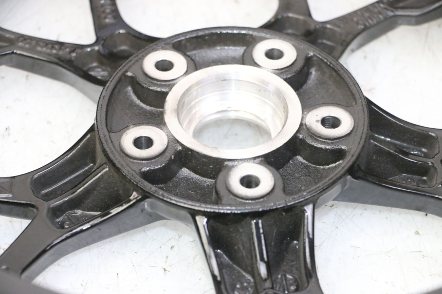 photo de OBRĘCZ PRZEDNIA PIAGGIO MP3 HPE 310 (2024 - 2025) - Stan powierzchni