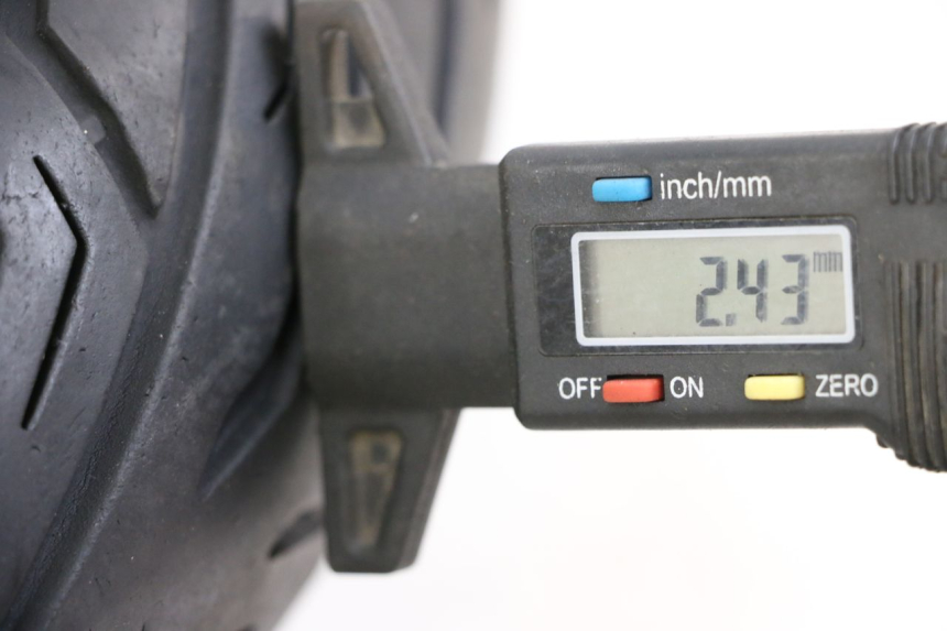 photo de OBRĘCZ PRZEDNIA PIAGGIO MP3 LT 400 (2007 - 2012) - Szczegół części