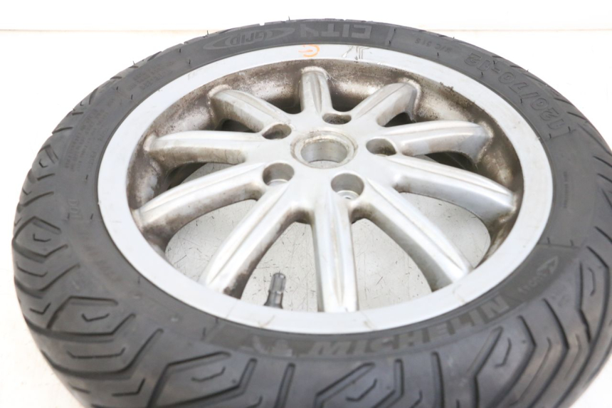 photo de OBRĘCZ PRZEDNIA PIAGGIO MP3 LT 400 (2007 - 2012) - Punkty mocowania