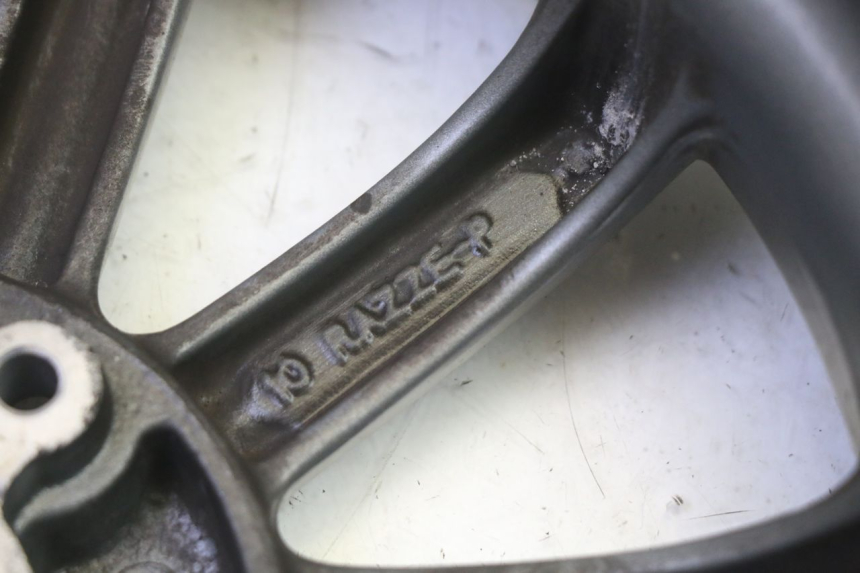 photo de OBRĘCZ PRZEDNIA PIAGGIO MP3 LT 400 (2007 - 2012) - Widok główny