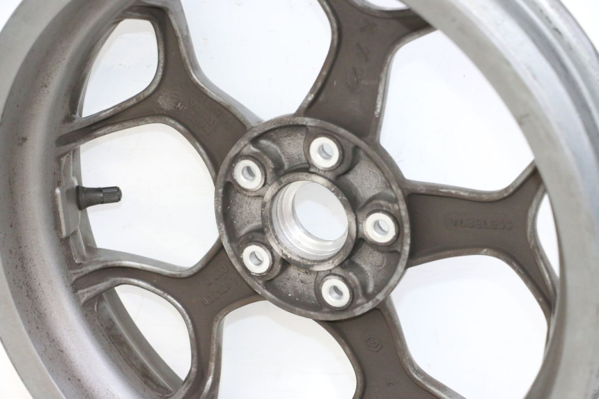 photo de OBRĘCZ PRZEDNIA PIAGGIO MP3 500 (2014 - 2017) - Zbliżenie techniczne