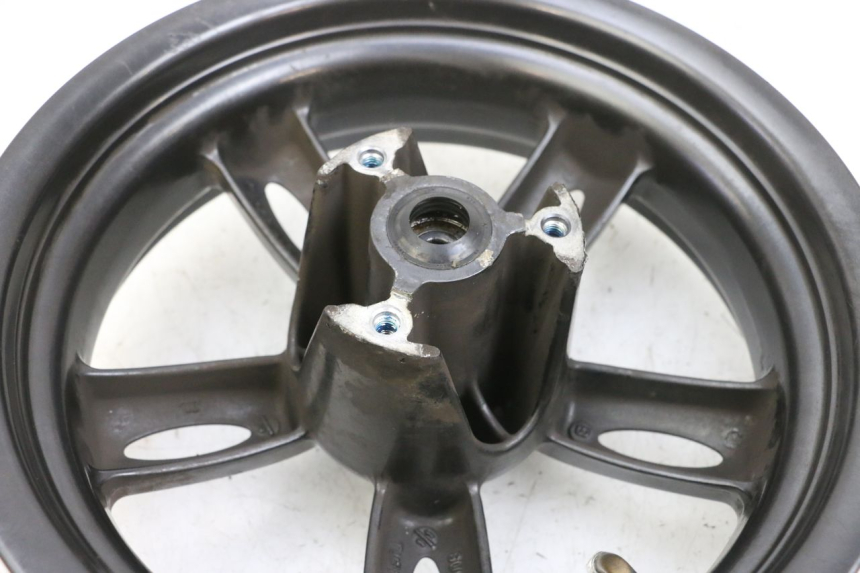 photo de OBRĘCZ PRZEDNIA YAMAHA NEOS NEO'S 4T 50 (2008 - 2016) - Szczegóły charakterystyczne