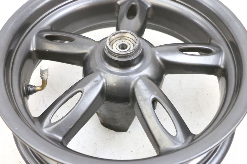 photo de OBRĘCZ PRZEDNIA YAMAHA NEOS NEO'S 4T 50 (2008 - 2016) - Struktura - zbliżenie