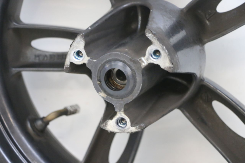 photo de OBRĘCZ PRZEDNIA YAMAHA NEOS NEO'S 4T 50 (2008 - 2016) - Zbliżenie techniczne