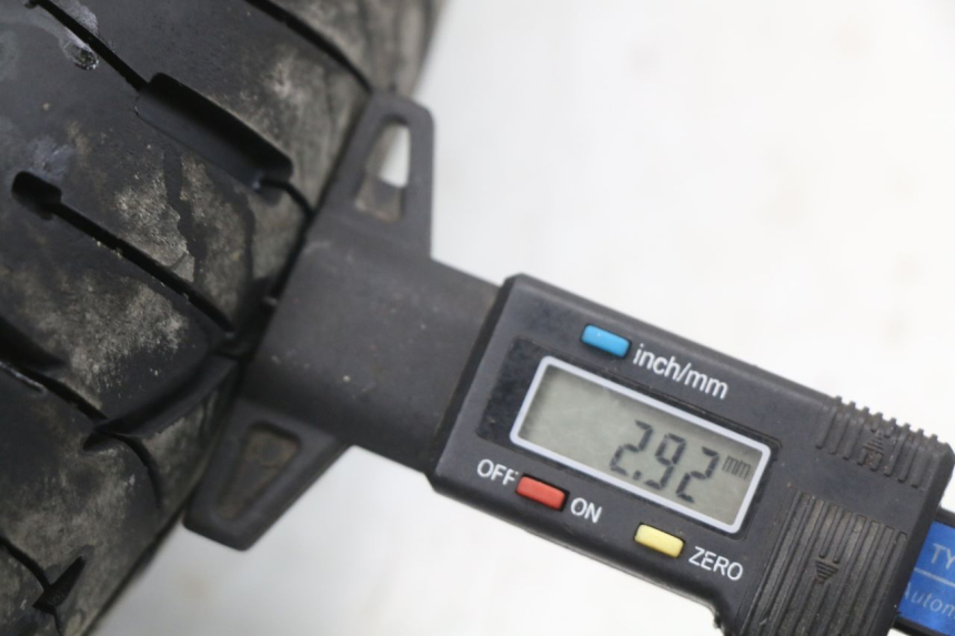 photo de OBRĘCZ PRZEDNIA MOTO GUZZI NORGE 8V GT 1200 (2011 - 2016) - Szczegóły charakterystyczne