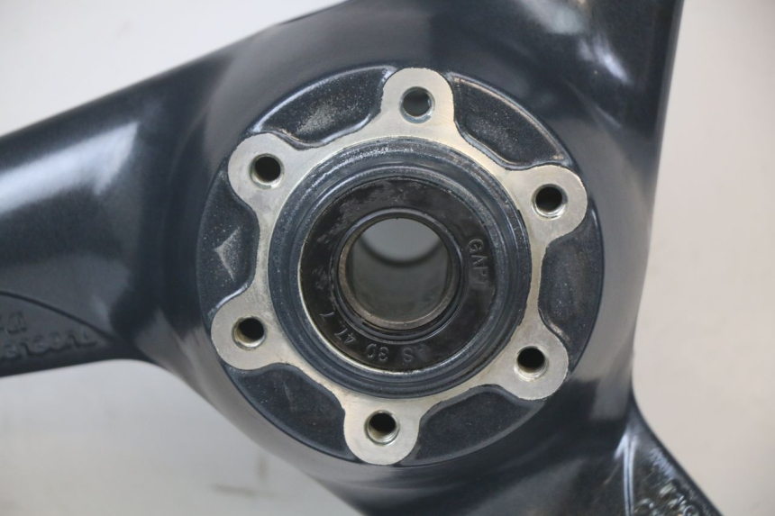 photo de OBRĘCZ PRZEDNIA MOTO GUZZI NORGE 8V GT 1200 (2011 - 2016) - Oznaczenia i referencje