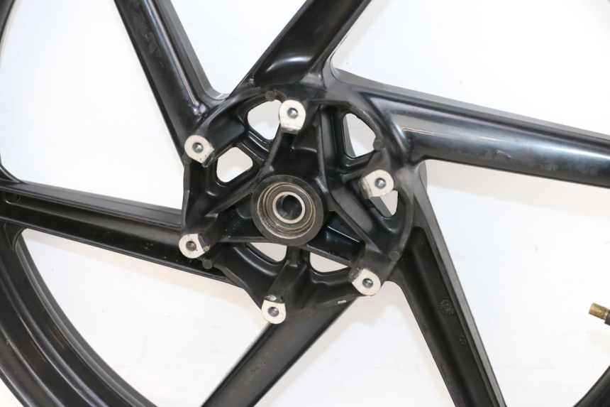 photo de OBRĘCZ PRZEDNIA HONDA NSR R 125 (1994 - 2003) - Zbliżenie komponentów