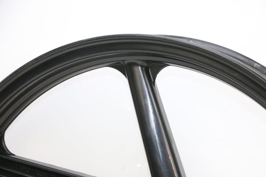 photo de OBRĘCZ PRZEDNIA HONDA NSR R 125 (1994 - 2003) - Struktura - zbliżenie