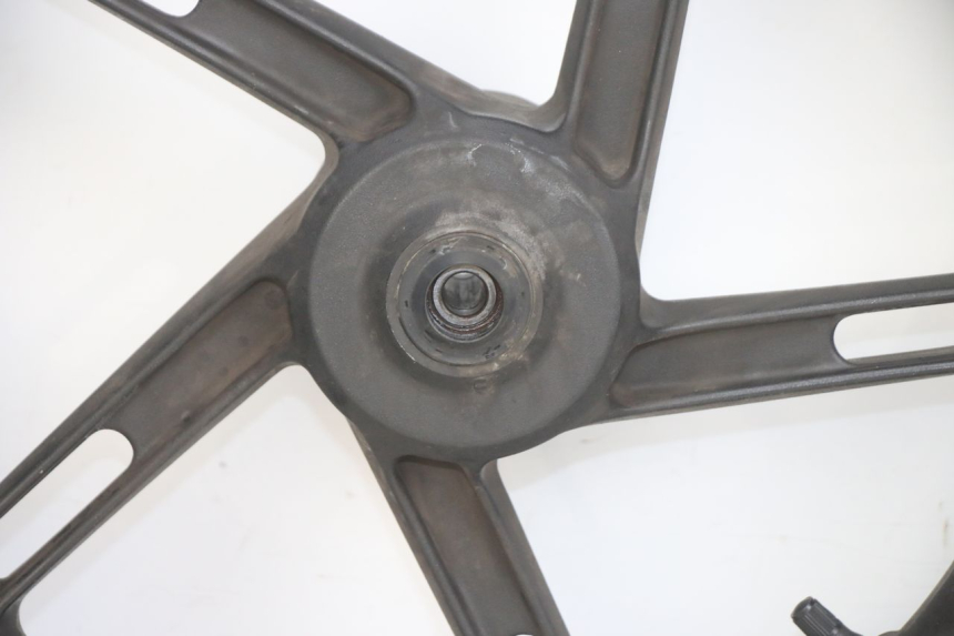 photo de OBRĘCZ PRZEDNIA HONDA PCX (JF28) 125 (2009 - 2011) - Oznaczenia i referencje