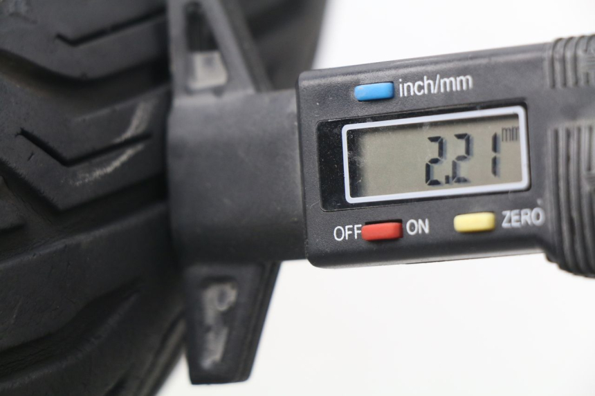 photo de OBRĘCZ PRZEDNIA HONDA PCX (JF47) 125 (2012 - 2013) - Zoom stanu zużycia