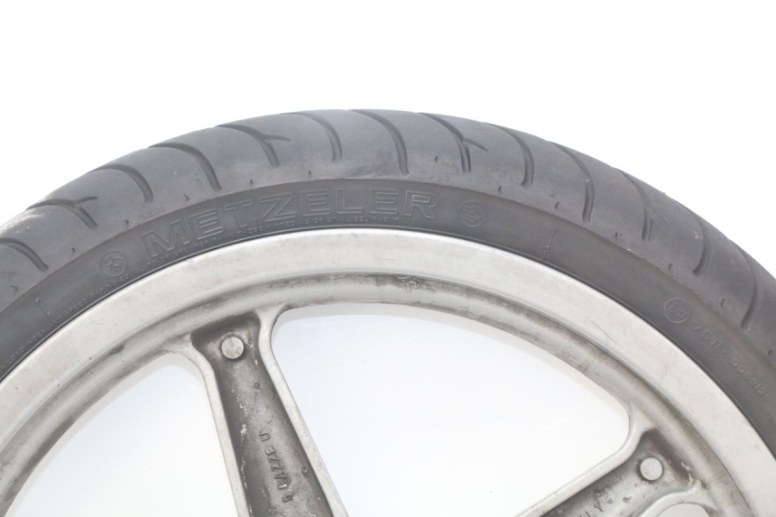 photo de OBRĘCZ PRZEDNIA KYMCO PEOPLE 250 (2004 - 2008) - Szczegóły charakterystyczne