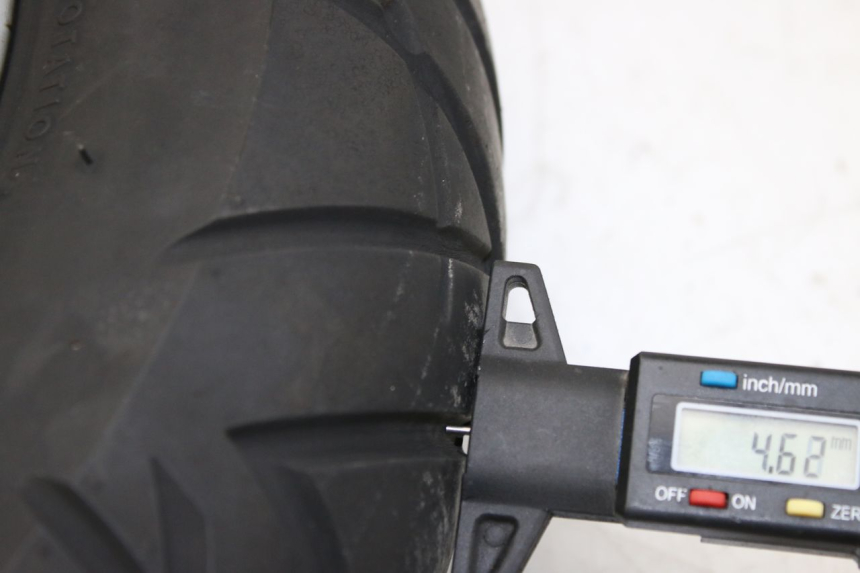 photo de OBRĘCZ PRZEDNIA HONDA PES PS I 125 (2006 - 2012) - Zbliżenie komponentów