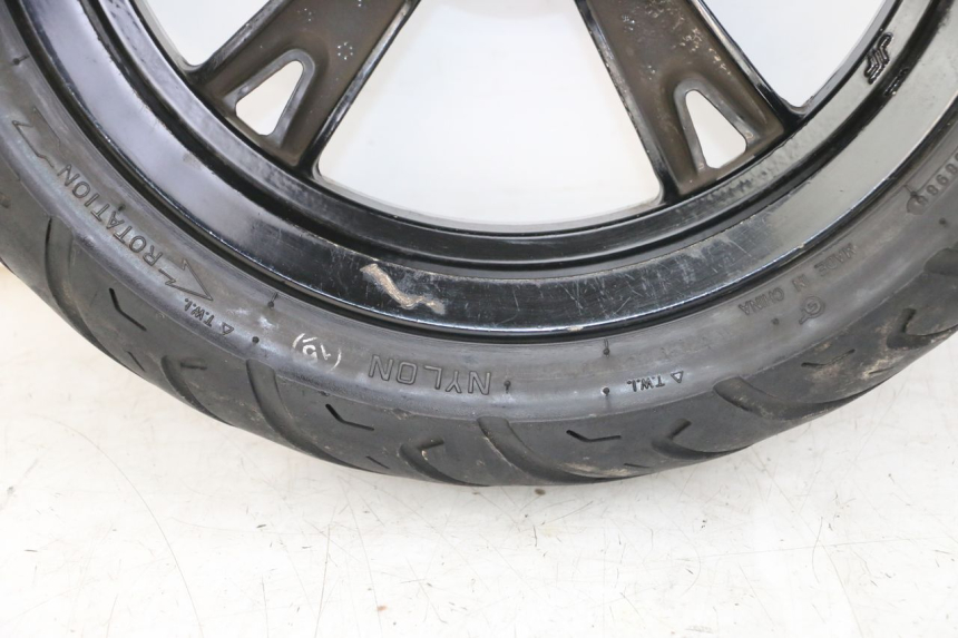 photo de OBRĘCZ PRZEDNIA PEUGEOT KISBEE 2T 50 (2010 - 2017) - Szczegóły charakterystyczne