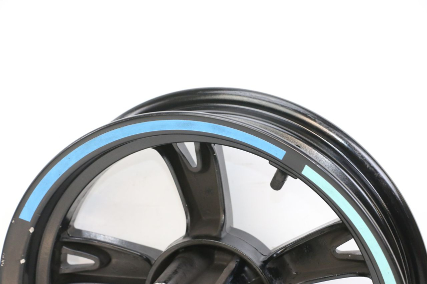 photo de OBRĘCZ PRZEDNIA PEUGEOT STREETZONE 4T 50 (2018 - 2023) - Inny kąt widzenia