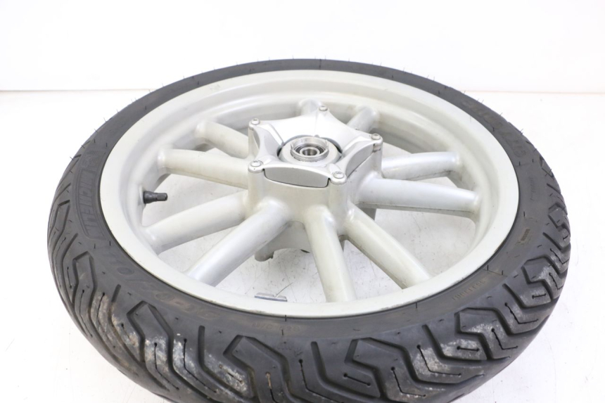 photo de OBRĘCZ PRZEDNIA PIAGGIO BEVERLY 125 (1998 - 2005) - Zbliżenie techniczne