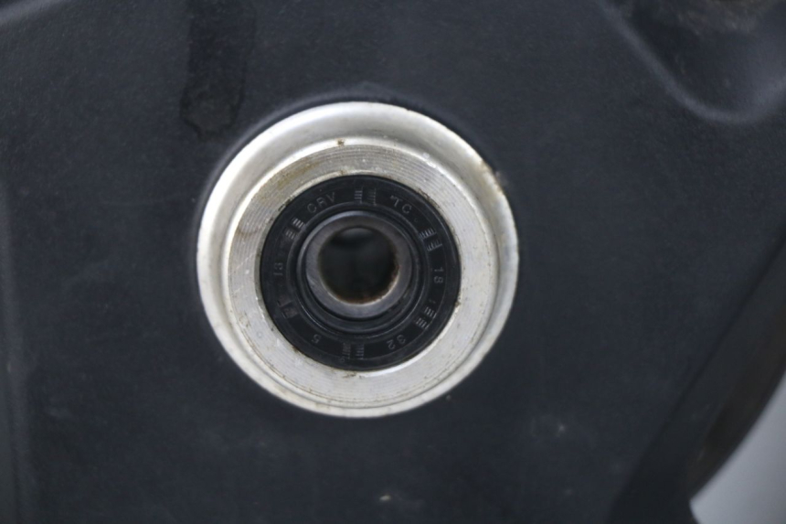 photo de OBRĘCZ PRZEDNIA RED ELECTRIC RED E PRO 1 (2017 - 2019) - Szczegół części