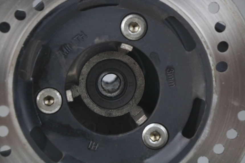 photo de OBRĘCZ PRZEDNIA RED ELECTRIC RED E PRO 1 (2017 - 2019) - Inny kąt widzenia