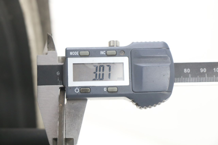 photo de OBRĘCZ PRZEDNIA RED ELECTRIC RED E PRO 1 (2017 - 2019) - Część sprawdzona