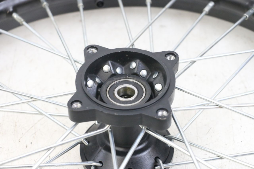 photo de OBRĘCZ PRZEDNIA APOLLO RFZ 140 - Stan powierzchni