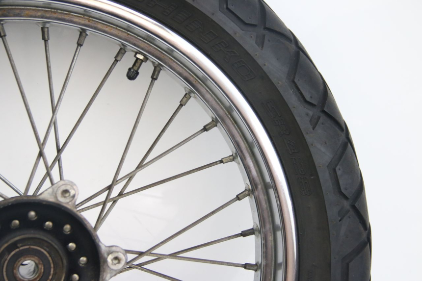 photo de OBRĘCZ PRZEDNIA HYOSUNG RT KARION 125 (2003 - 2007) - Zbliżenie techniczne