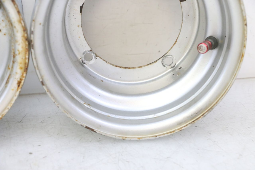 photo de OBRĘCZ PRZEDNIA HYTRACK S 150 (2003 - 2011) - Widok z bliska