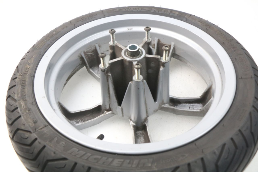 photo de OBRĘCZ PRZEDNIA PEUGEOT SATELIS 300 (2012 - 2015) - Zoom stanu zużycia