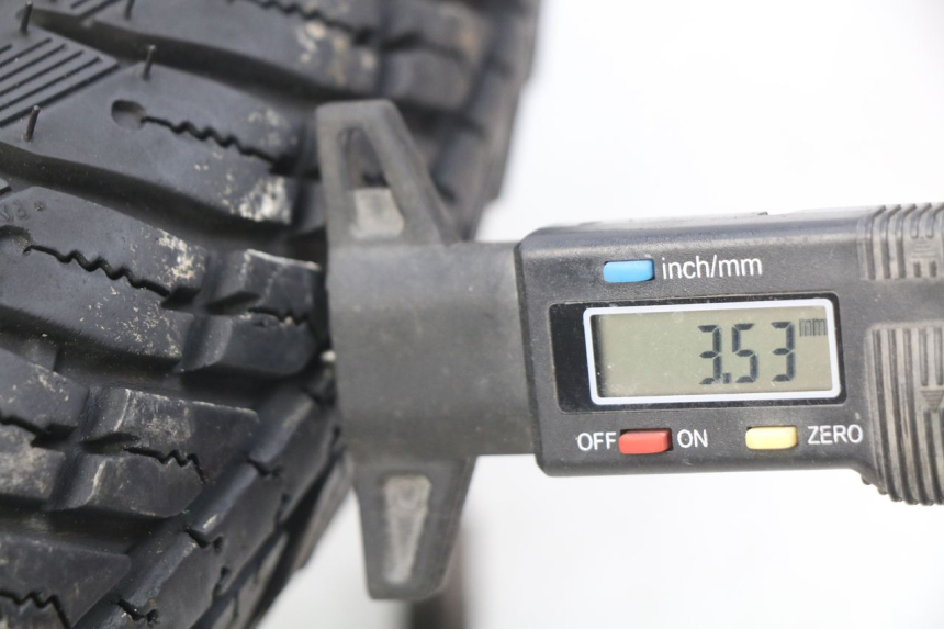 photo de OBRĘCZ PRZEDNIA SUZUKI SIXTEEN 125 (2008 - 2010) - Szczegół części