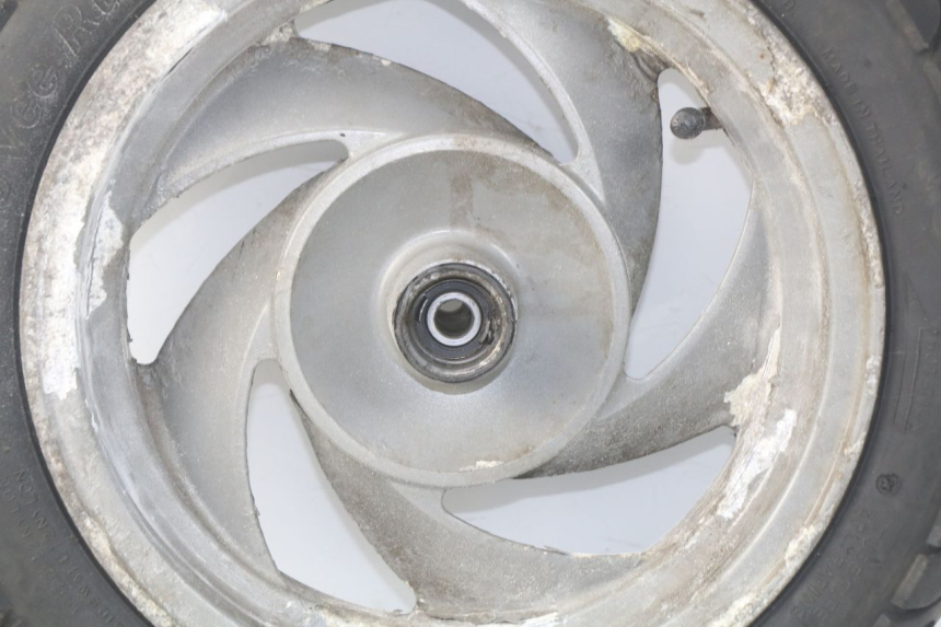 photo de OBRĘCZ PRZEDNIA HONDA SJ BALI 50 (1996 - 1999) - Stan powierzchni