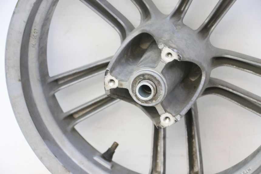 photo de OBRĘCZ PRZEDNIA PEUGEOT SPEEDFIGHT 3 AIR 50 (2009 - 2015) - Szczegóły charakterystyczne