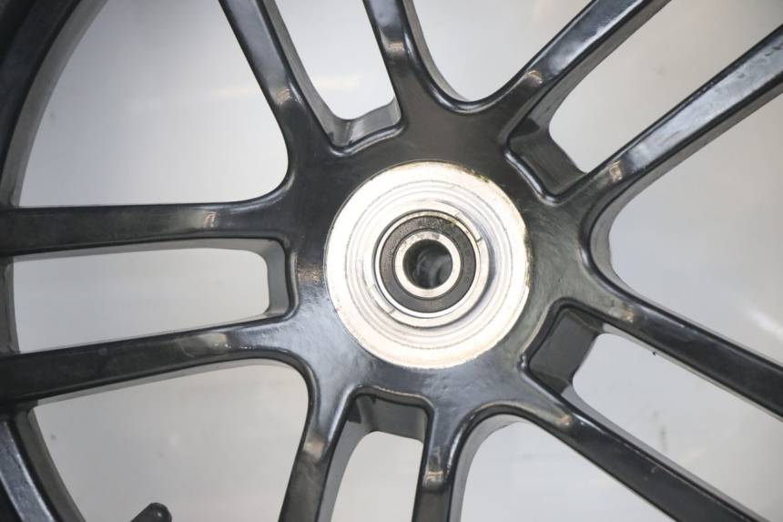 photo de OBRĘCZ PRZEDNIA PEUGEOT SPEEDFIGHT 4 4T 50 (2015 - 2020) - Stan powierzchni