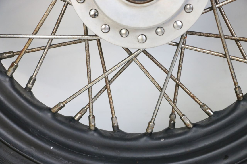 photo de OBRĘCZ PRZEDNIA HARLEY DAVIDSON SPORTSTER XL CUSTOM 1200 (2003 - 2004) - Oznaczenia i referencje