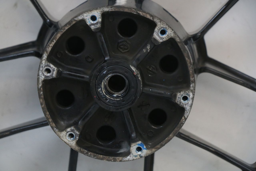 photo de OBRĘCZ PRZEDNIA APRILIA SR 2T 50 (2018 - 2022) - Stan powierzchni