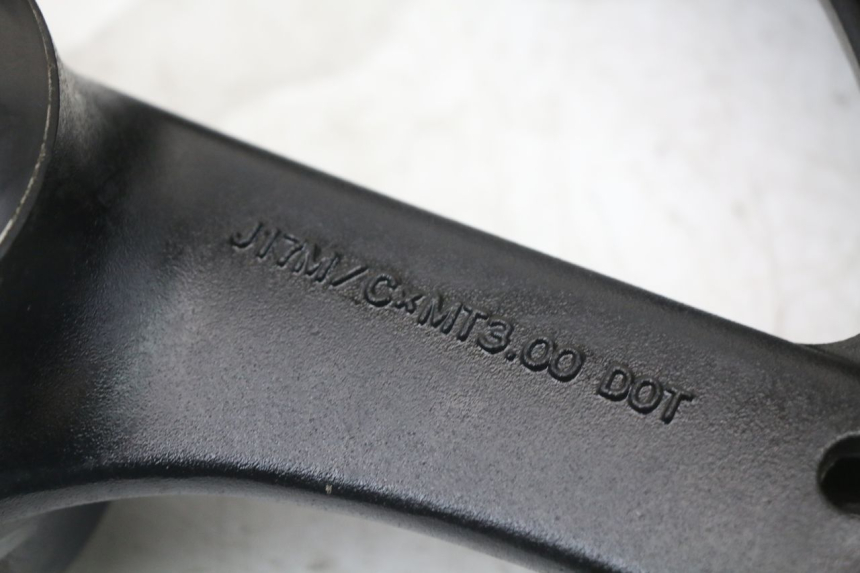 photo de OBRĘCZ PRZEDNIA SUZUKI GS F 500 (2004 - 2007) - Punkty mocowania